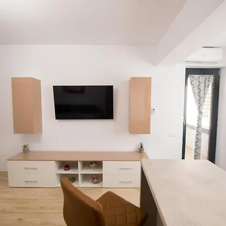 Apartel Camelia מאמאיה